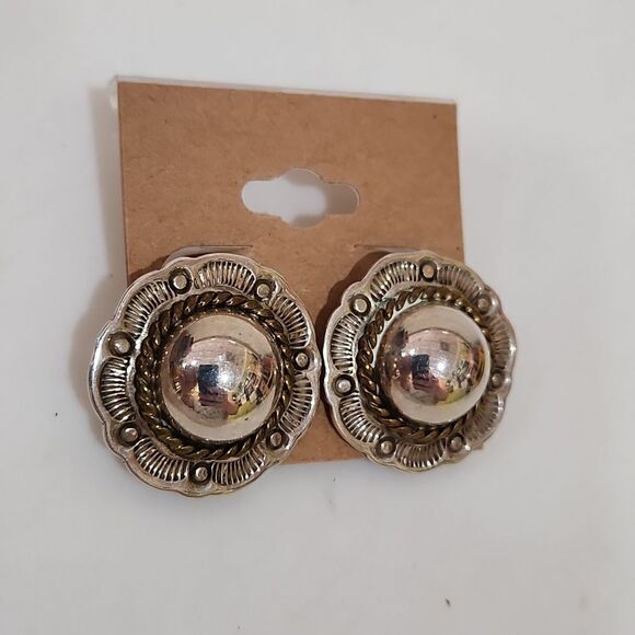 EUC .925 Round Pierced Earrings - Picture 1 of 3